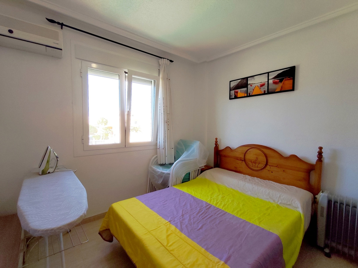 For sale - 4 Bedroom 2 Bathroom House - Townhouse in Rojales - Ciudad Quesada  - Alicante