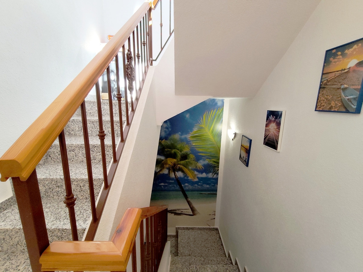 For sale - 4 Bedroom 2 Bathroom House - Townhouse in Rojales - Ciudad Quesada  - Alicante