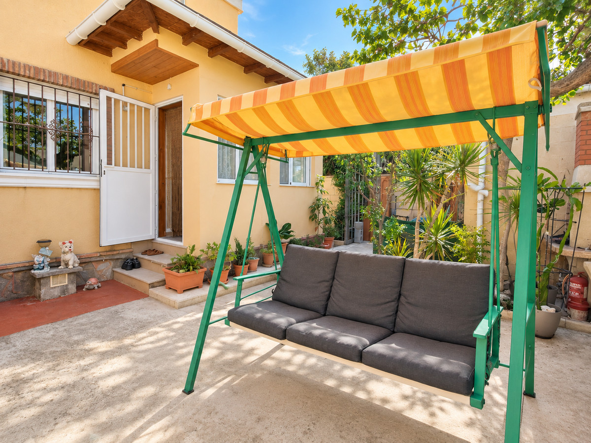 For sale - 4 Bedroom 2 Bathroom House - Townhouse in Rojales - Ciudad Quesada  - Alicante