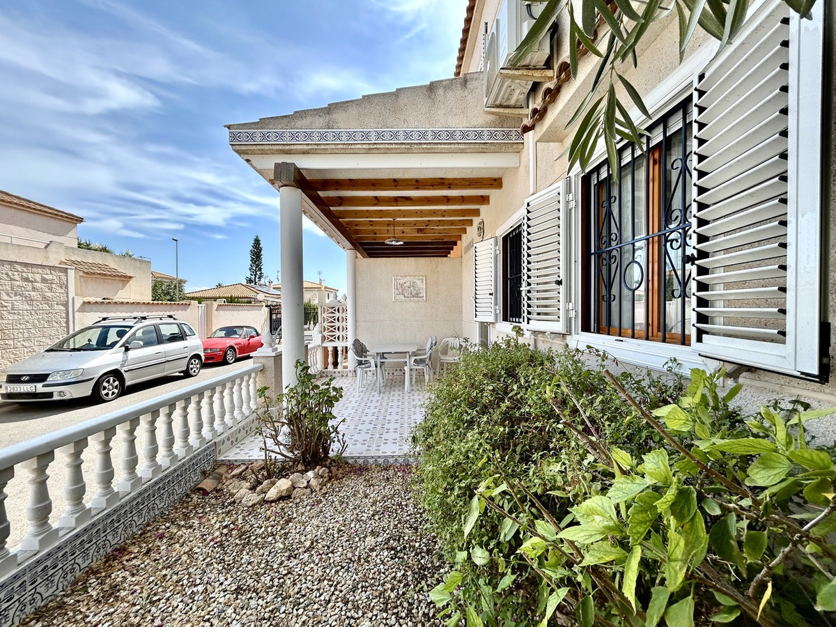 For sale - 2 Bedroom 2 Bathroom House - Townhouse in Orihuela - Playa Flamenca  - Alicante