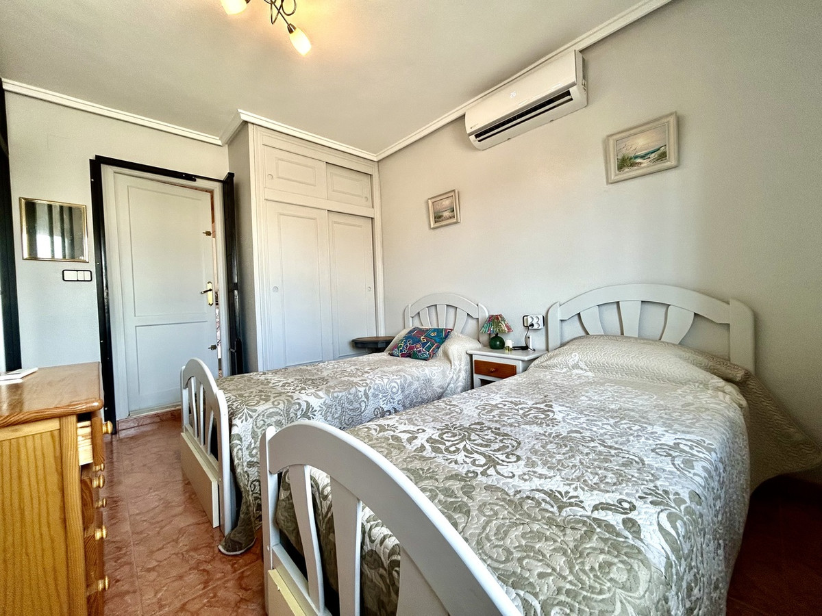 For sale - 2 Bedroom 2 Bathroom House - Townhouse in Orihuela - Playa Flamenca  - Alicante