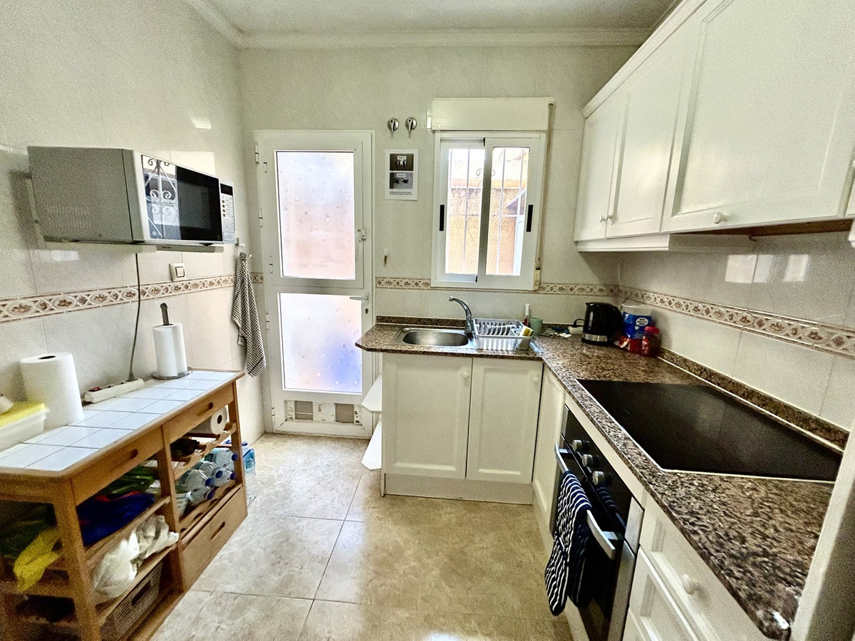 For sale - 3 Bedroom 2 Bathroom House - Townhouse in Orihuela - La Zenia  - Alicante