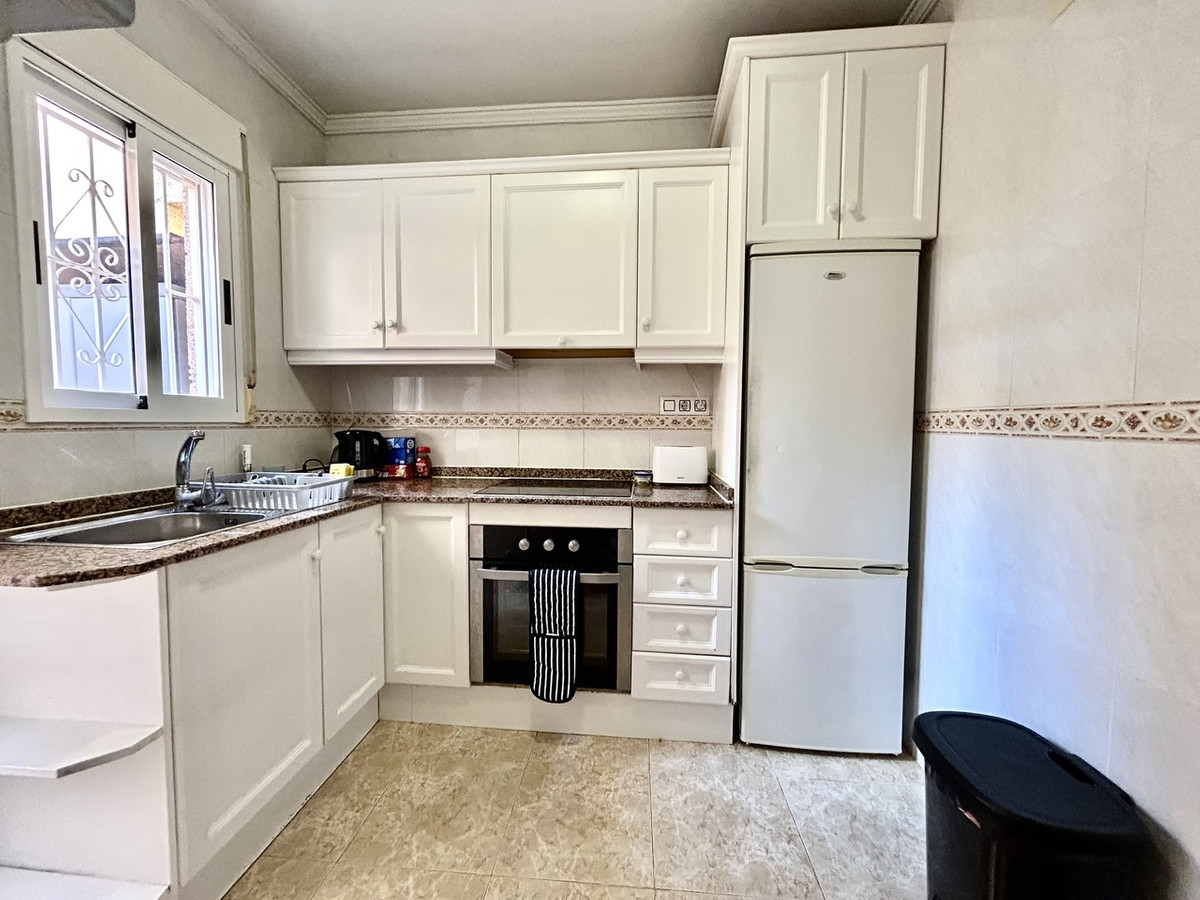 For sale - 3 Bedroom 2 Bathroom House - Townhouse in Orihuela - La Zenia  - Alicante