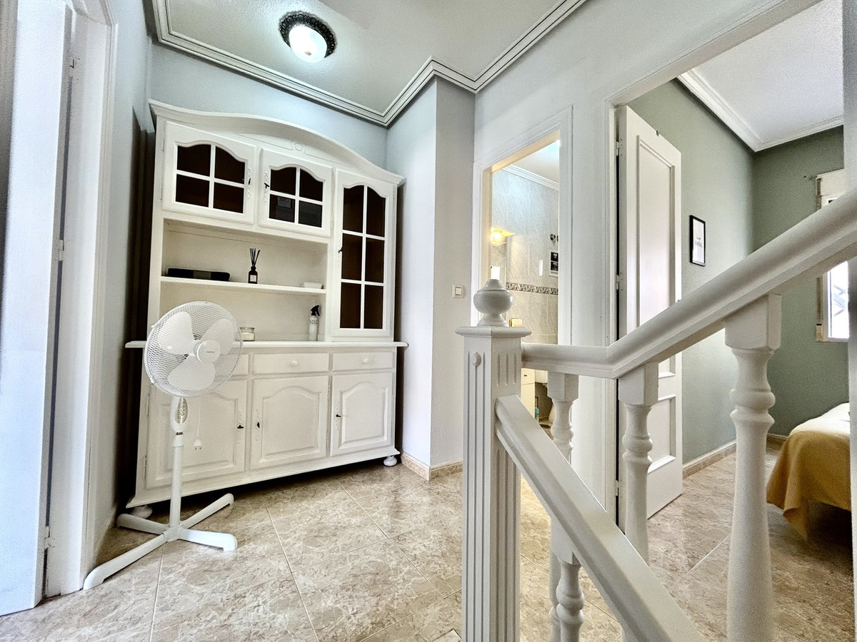 For sale - 3 Bedroom 2 Bathroom House - Townhouse in Orihuela - La Zenia  - Alicante