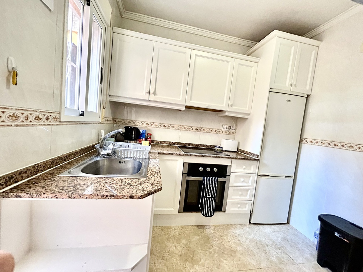 For sale - 3 Bedroom 2 Bathroom House - Townhouse in Orihuela - La Zenia  - Alicante