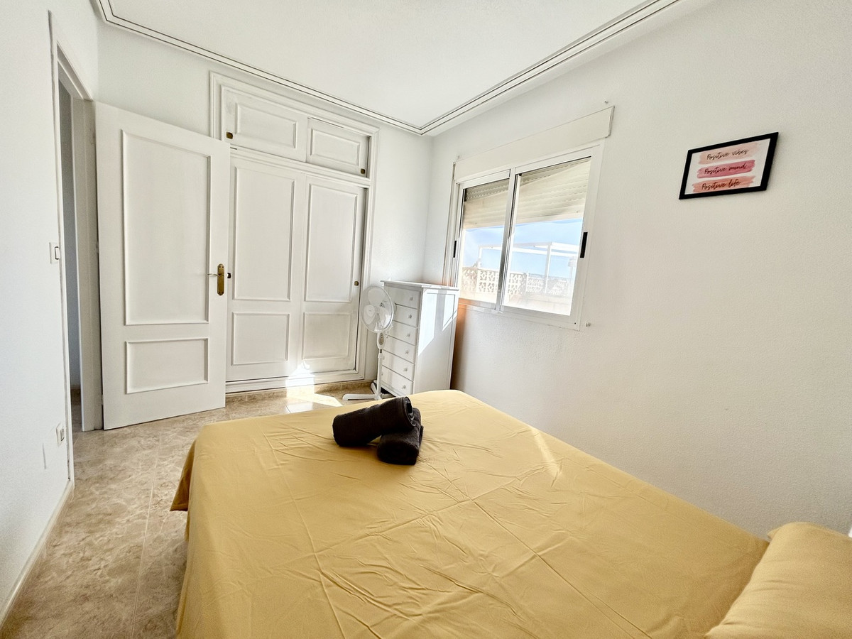 For sale - 3 Bedroom 2 Bathroom House - Townhouse in Orihuela - La Zenia  - Alicante