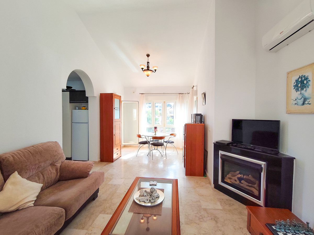For sale - 3 Bedroom 2 Bathroom House - Detached Villa in Orihuela - Villamartin  - Alicante