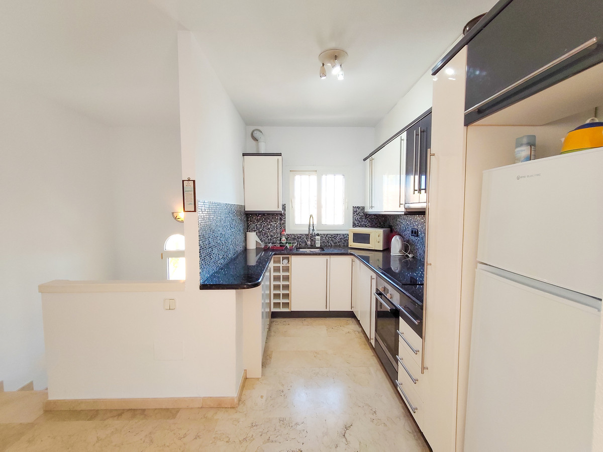 For sale - 3 Bedroom 2 Bathroom House - Detached Villa in Orihuela - Villamartin  - Alicante