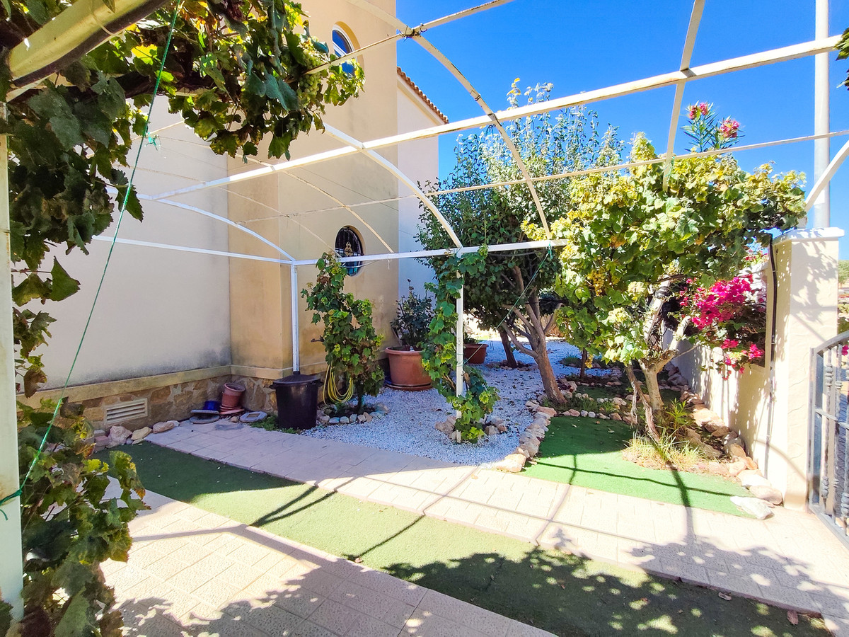 For sale - 2 Bedroom 2 Bathroom Apartment - Ground Floor Apartment in Orihuela - Cabo Roig  - Alicante