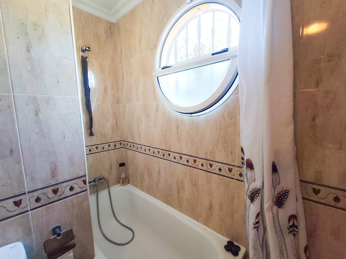 For sale - 2 Bedroom 2 Bathroom Apartment - Ground Floor Apartment in Orihuela - Cabo Roig  - Alicante