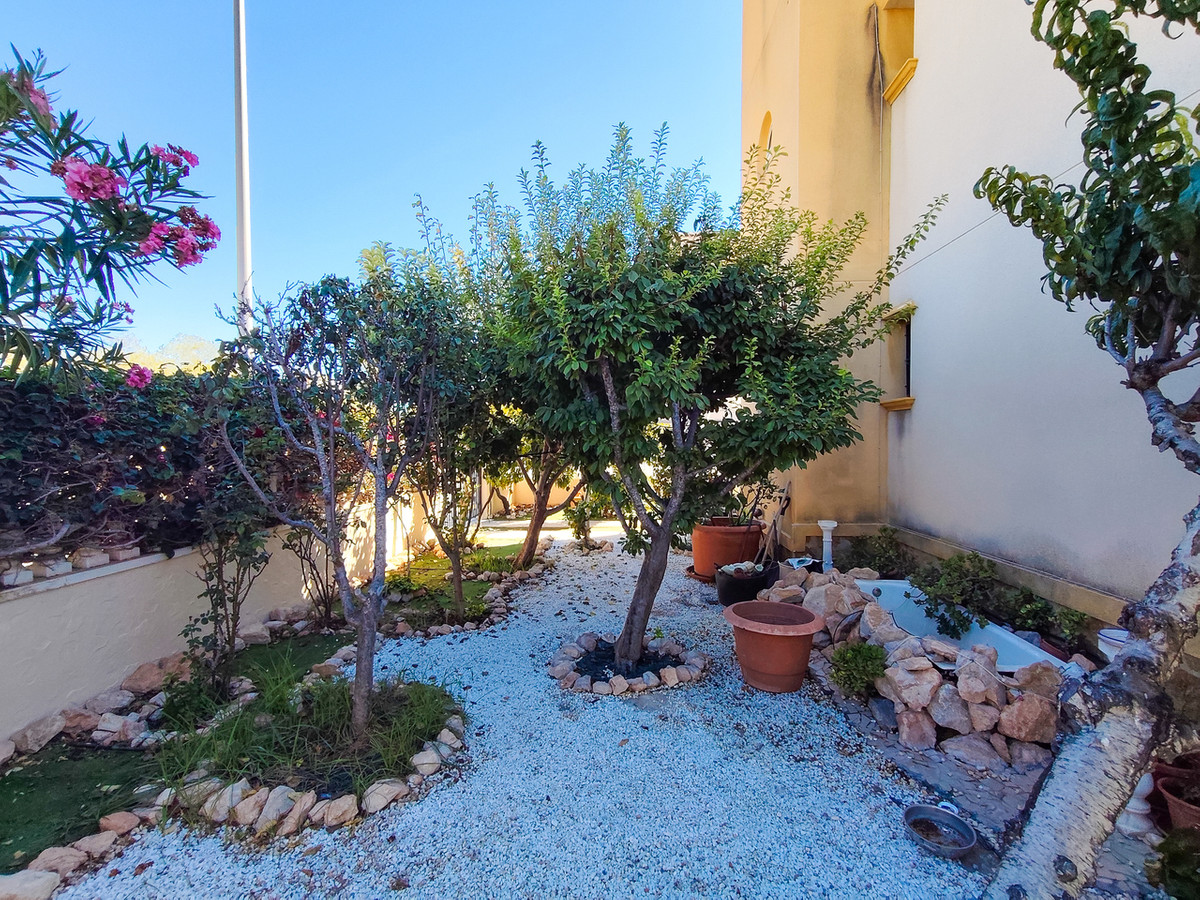 For sale - 2 Bedroom 2 Bathroom Apartment - Ground Floor Apartment in Orihuela - Cabo Roig  - Alicante