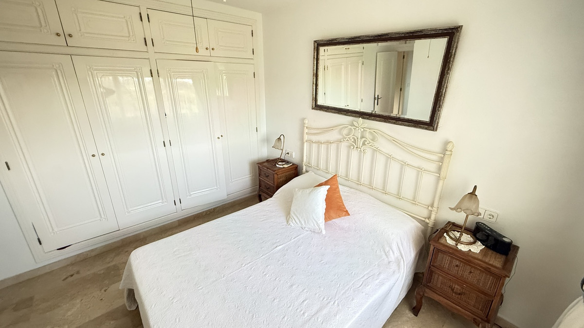 For sale - 5 Bedroom 4 Bathroom House - Detached Villa in Orihuela - Villamartin  - Alicante