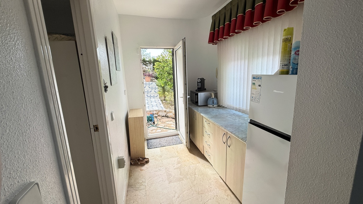 For sale - 5 Bedroom 4 Bathroom House - Detached Villa in Orihuela - Villamartin  - Alicante