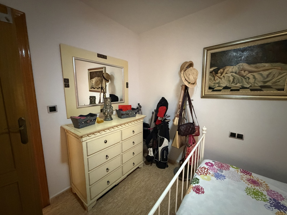 For sale - 2 Bedroom 1 Bathroom Apartment - Middle Floor Apartment in Pilar de la Horadada - Pilar de la Horadada Centro  - Alicante