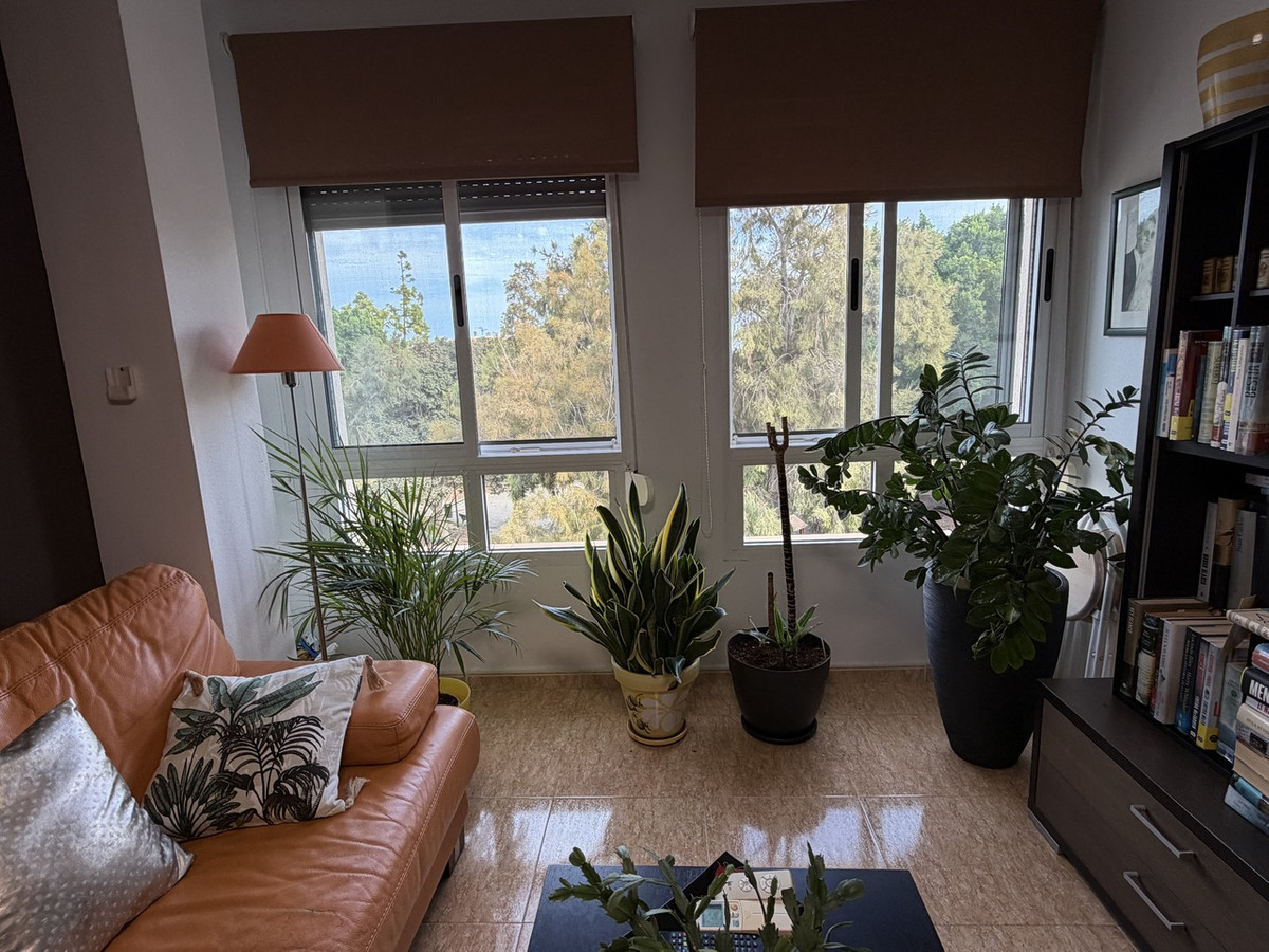 For sale - 2 Bedroom 1 Bathroom Apartment - Middle Floor Apartment in Pilar de la Horadada - Pilar de la Horadada Centro  - Alicante