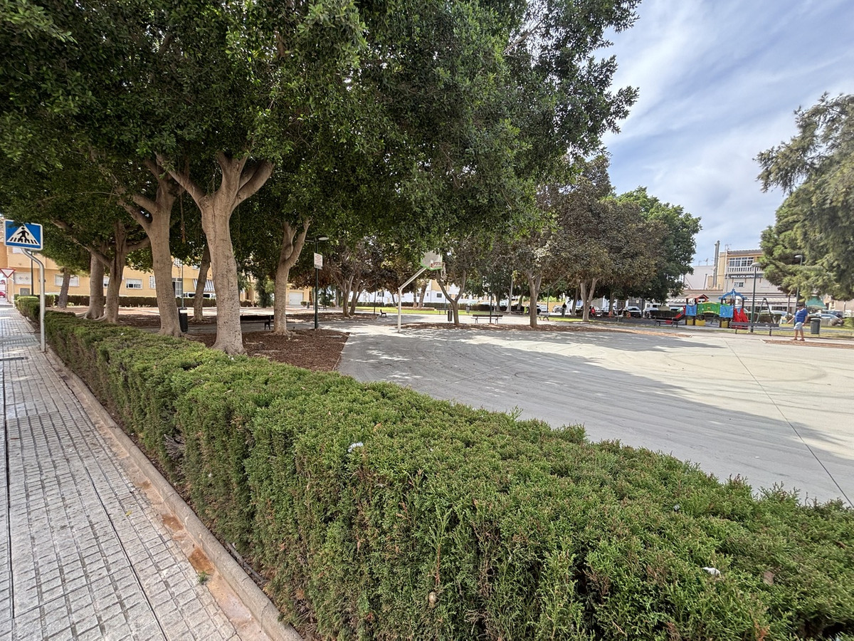 For sale - 2 Bedroom 1 Bathroom Apartment - Middle Floor Apartment in Pilar de la Horadada - Pilar de la Horadada Centro  - Alicante