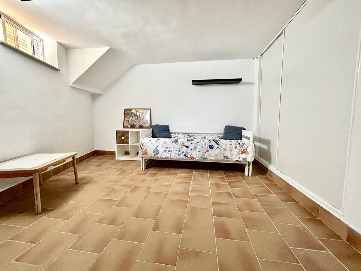 For sale - 4 Bedroom 3 Bathroom House - Townhouse in Almoradi - Heredades  - Alicante