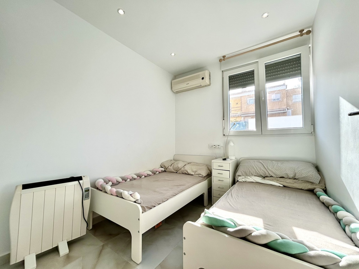 For sale - 3 Bedroom 2 Bathroom House - Townhouse in Orihuela - Los Balcones  - Alicante