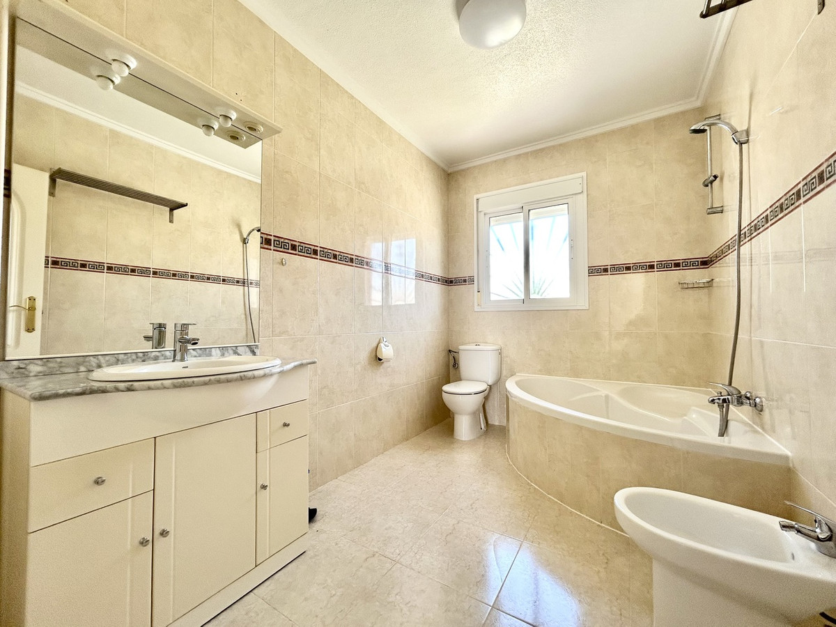 For sale - 3 Bedroom 2 Bathroom House - Townhouse in Rojales - Ciudad Quesada  - Alicante