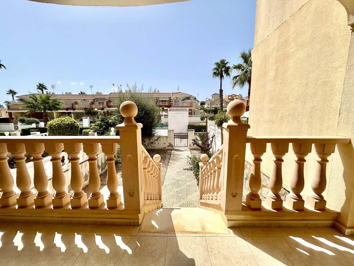 For sale - 3 Bedroom 2 Bathroom House - Townhouse in Rojales - Ciudad Quesada  - Alicante