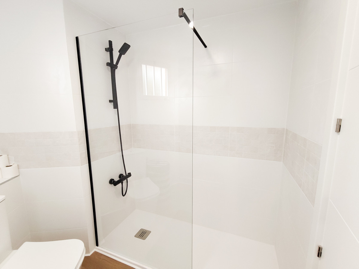 For sale - 3 Bedroom 2 Bathroom Apartment - Middle Floor Apartment in Orihuela - La Zenia  - Alicante