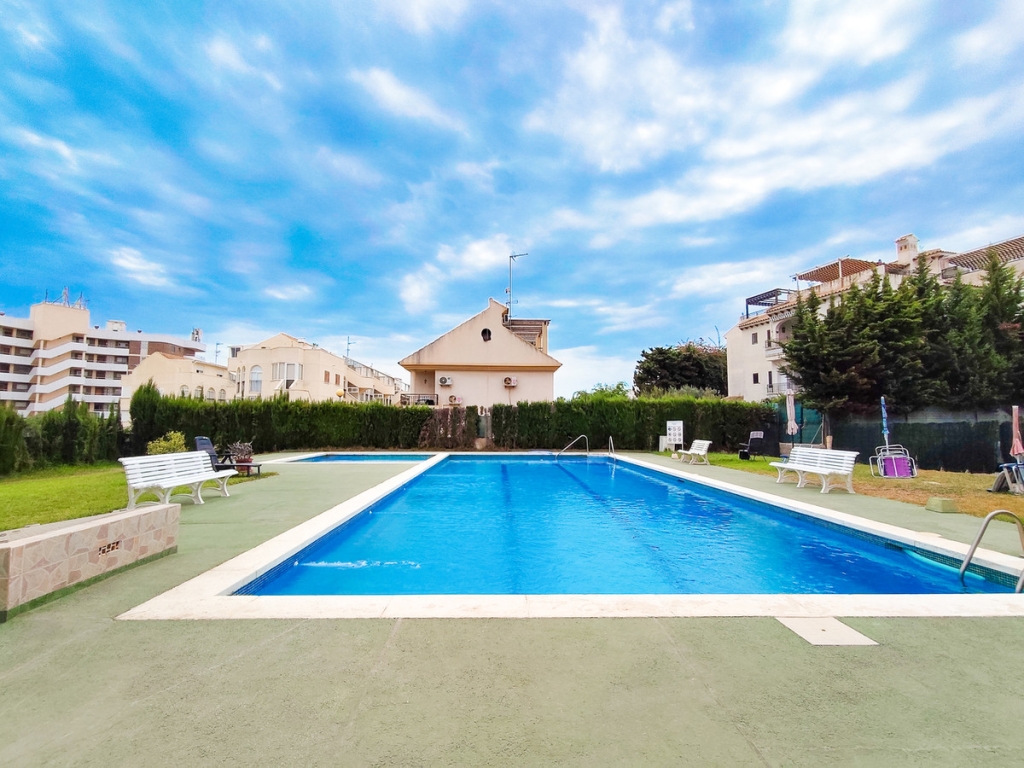 3 Bedroom 2 Bathroom Apartment - Middle Floor Apartment in Orihuela