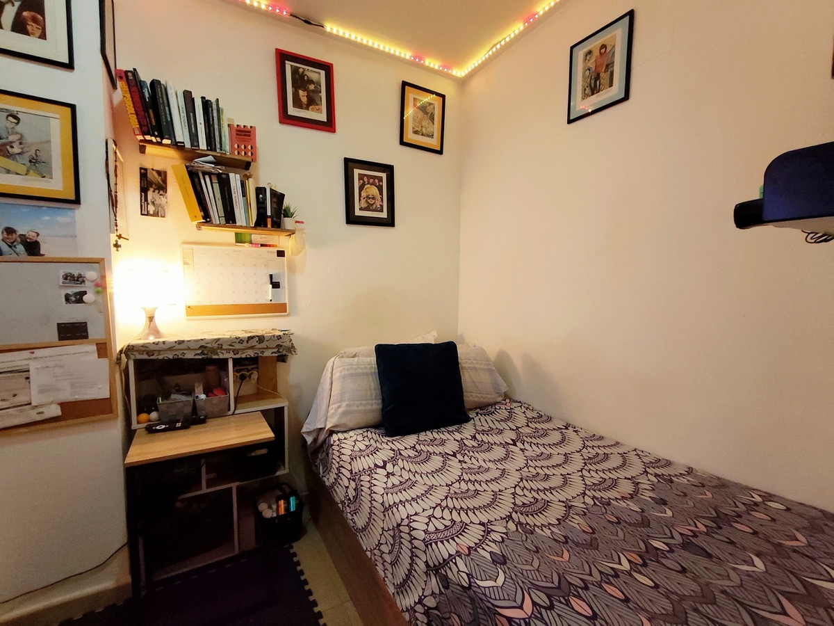 For sale - 3 Bedroom 2 Bathroom Apartment - Middle Floor Apartment in Torrevieja - Torrevieja Centro  - Alicante