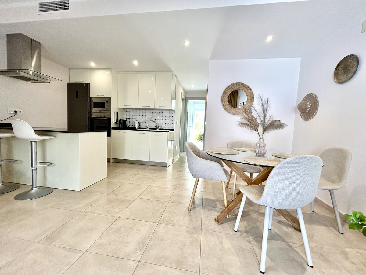 For sale - 3 Bedroom 3 Bathroom House - Townhouse in Rojales - Ciudad Quesada  - Alicante