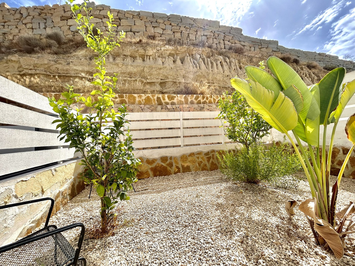 For sale - 3 Bedroom 3 Bathroom House - Townhouse in Rojales - Ciudad Quesada  - Alicante