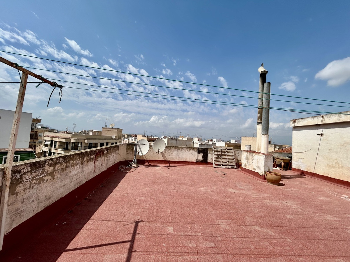 For sale - 4 Bedroom 1 Bathroom Apartment - Ground Floor Apartment in Rojales - Rojales Centro  - Alicante