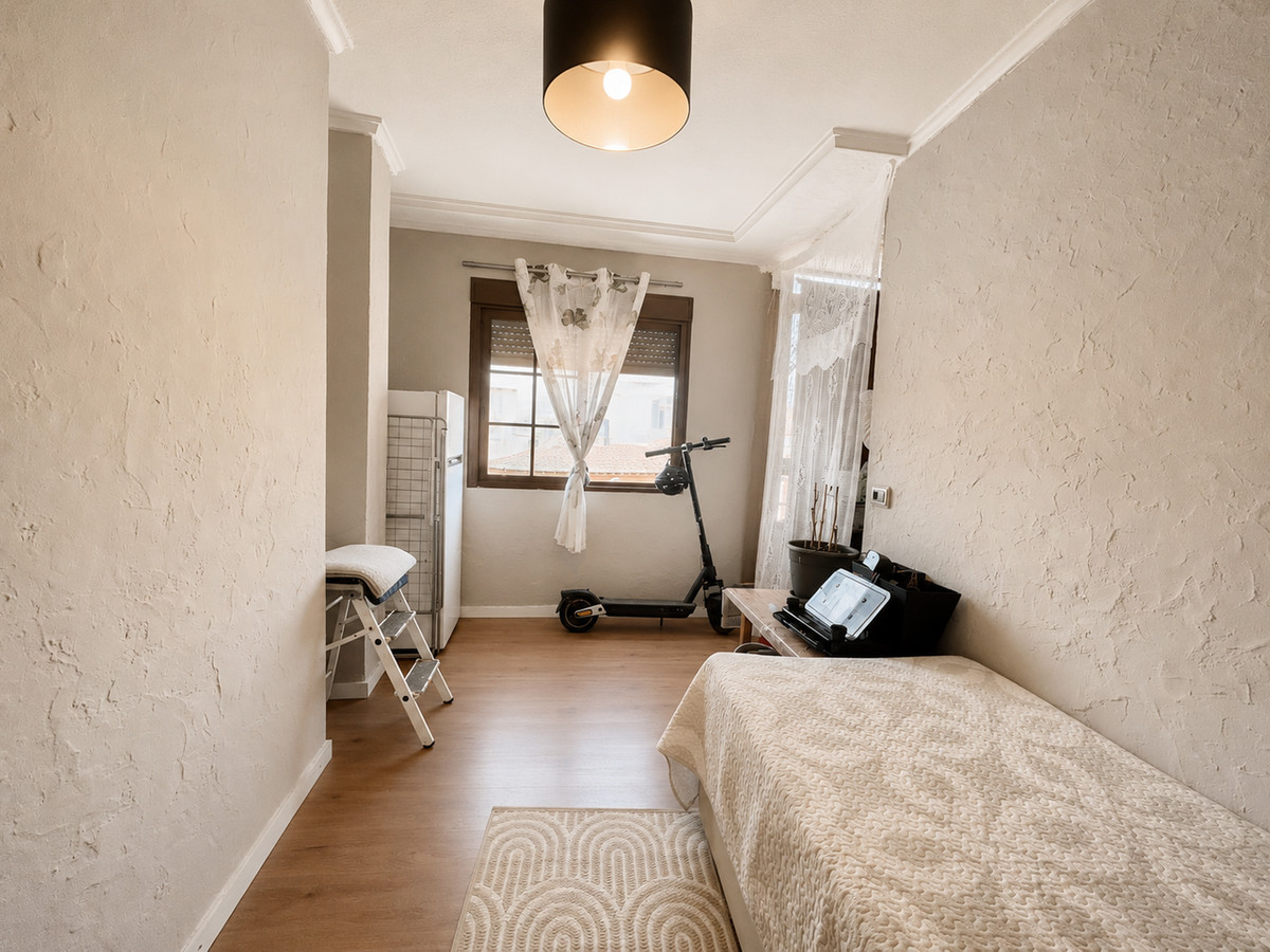 For sale - 4 Bedroom 1 Bathroom Apartment - Ground Floor Apartment in Rojales - Rojales Centro  - Alicante