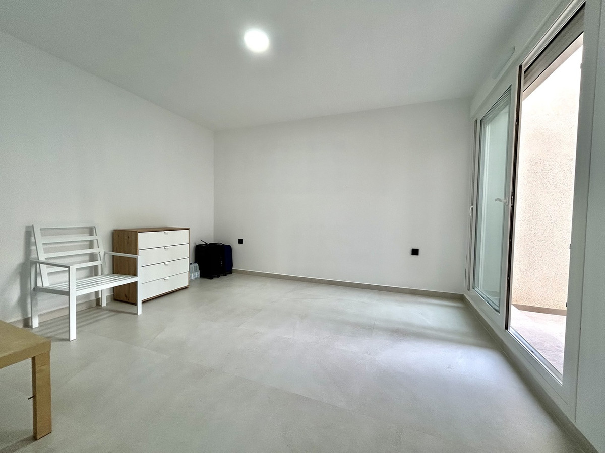 For sale - 4 Bedroom 2 Bathroom House - Detached Villa in Algorfa - La Finca Golf  - Alicante