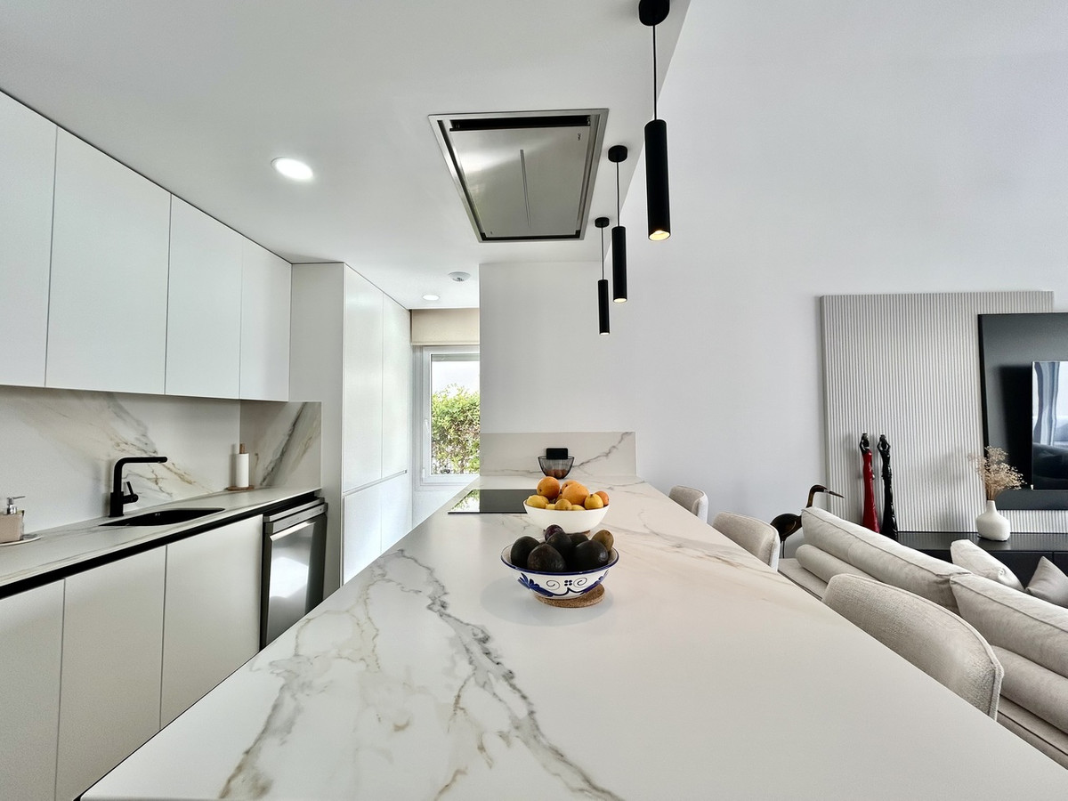 For sale - 4 Bedroom 2 Bathroom House - Detached Villa in Algorfa - La Finca Golf  - Alicante