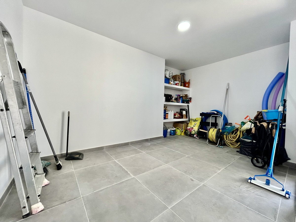 For sale - 4 Bedroom 2 Bathroom House - Detached Villa in Algorfa - La Finca Golf  - Alicante