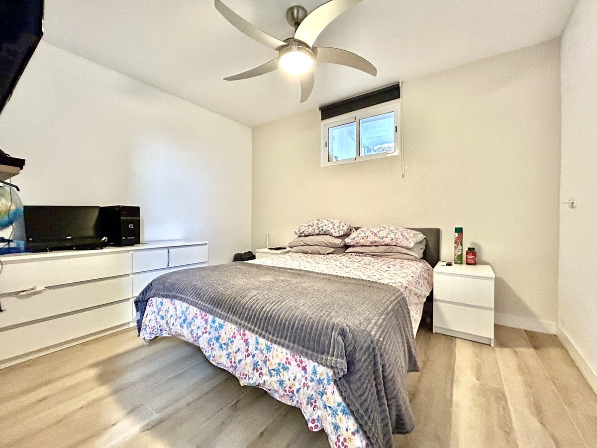 For sale - 8 Bedroom 4 Bathroom House - Detached Villa in Los Montesinos - Los Montesinos Centro  - Alicante