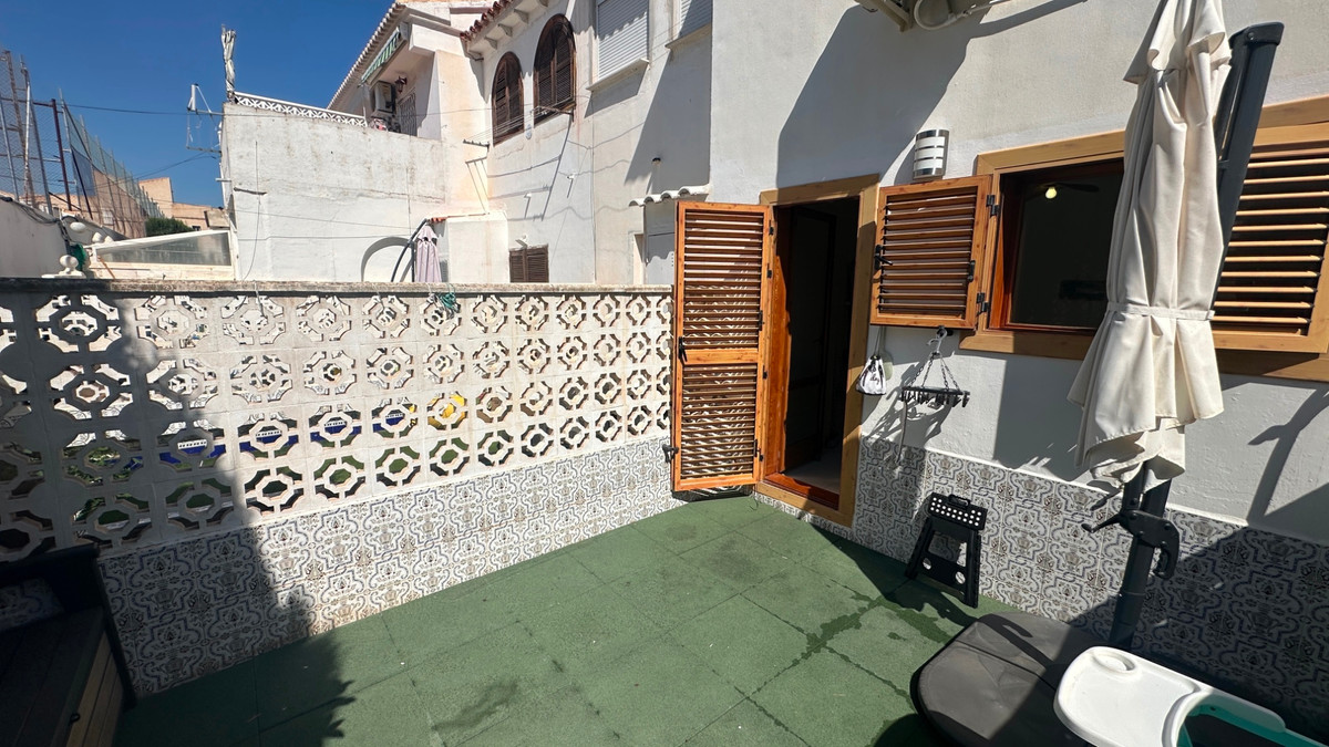 For sale - 3 Bedroom 2 Bathroom House - Townhouse in Torrevieja - La Mata  - Alicante