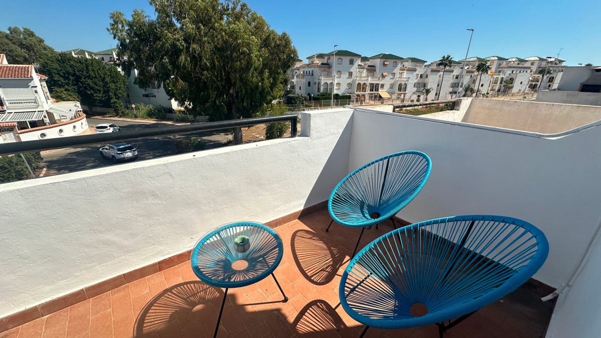 For sale - 3 Bedroom 2 Bathroom House - Townhouse in Torrevieja - La Mata  - Alicante