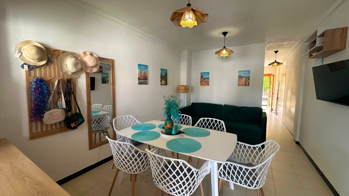 For sale - 3 Bedroom 2 Bathroom House - Townhouse in Torrevieja - La Mata  - Alicante