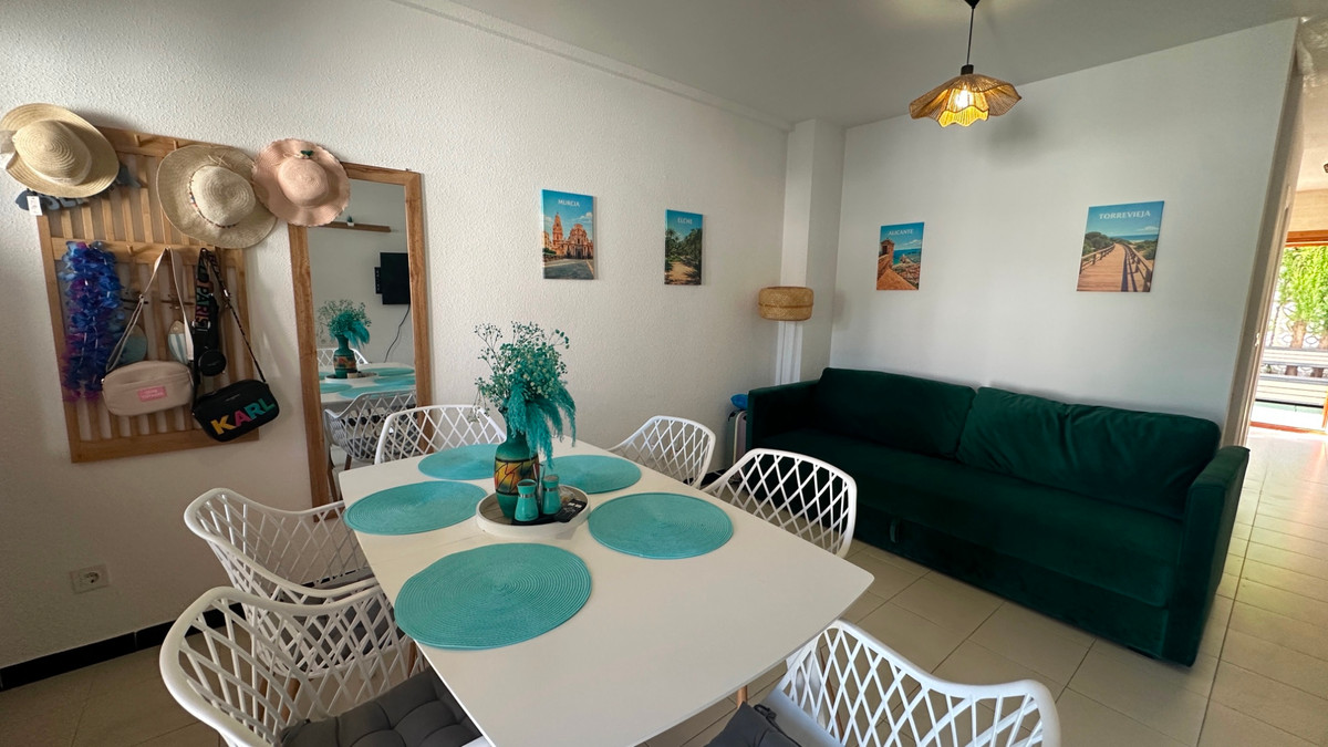 For sale - 3 Bedroom 2 Bathroom House - Townhouse in Torrevieja - La Mata  - Alicante