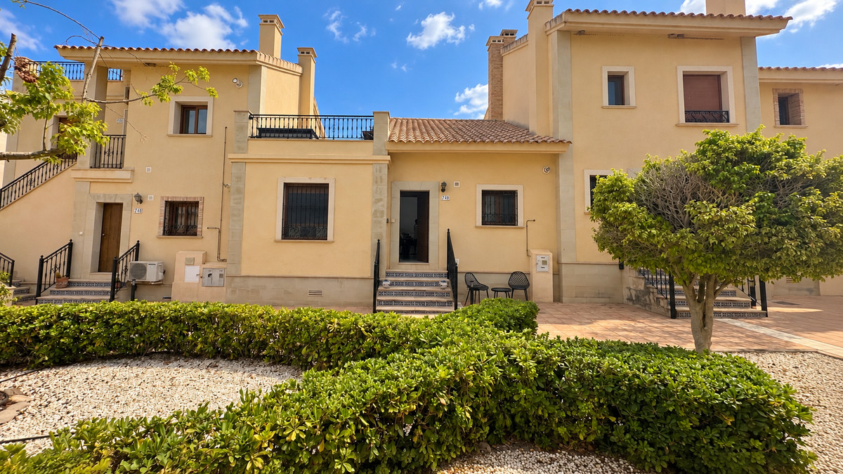 For sale - 2 Bedroom 2 Bathroom House - Townhouse in Algorfa - La Finca Golf  - Alicante