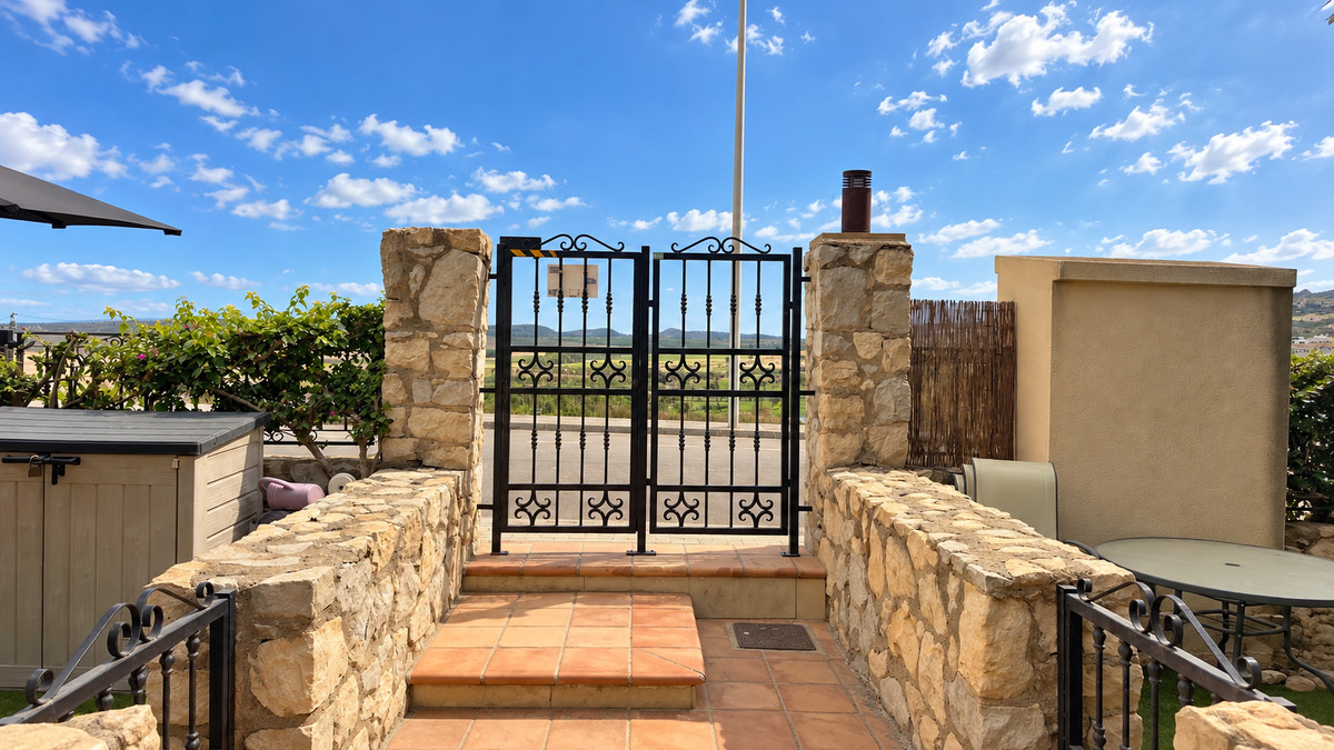 For sale - 2 Bedroom 2 Bathroom House - Townhouse in Algorfa - La Finca Golf  - Alicante