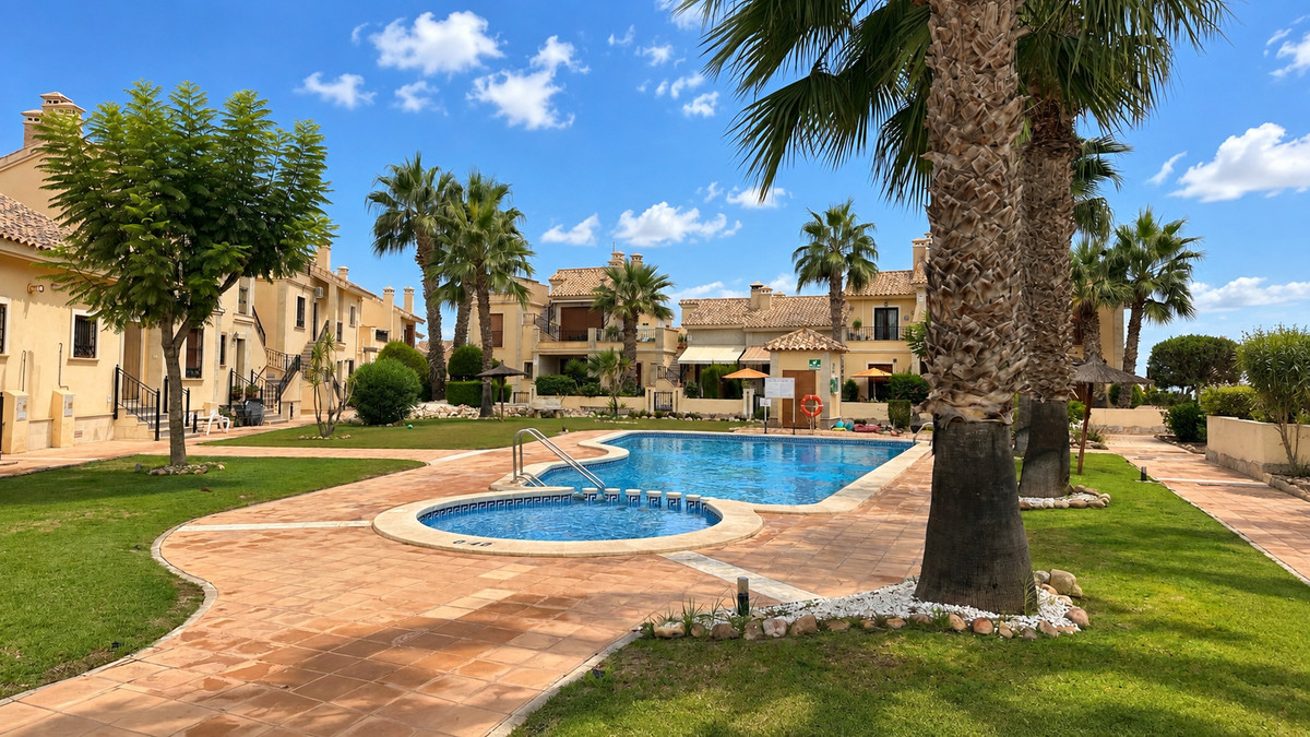 For sale - 2 Bedroom 2 Bathroom House - Townhouse in Algorfa - La Finca Golf  - Alicante