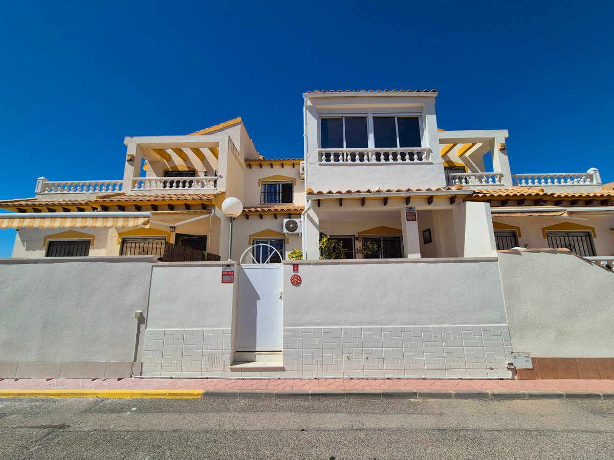 For sale - 3 Bedroom 2 Bathroom House - Townhouse in Orihuela - La Florida  - Alicante