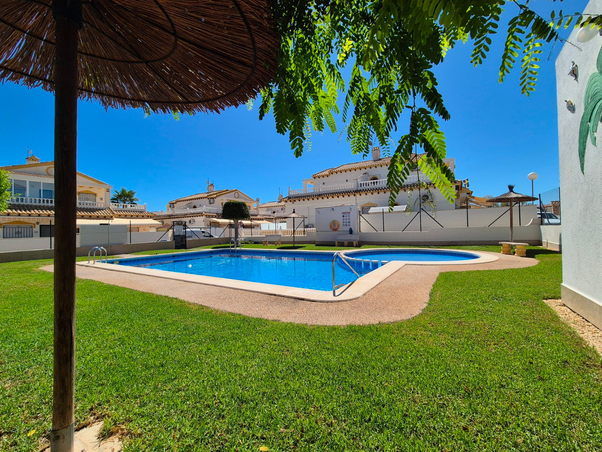 For sale - 3 Bedroom 2 Bathroom House - Townhouse in Orihuela - La Florida  - Alicante