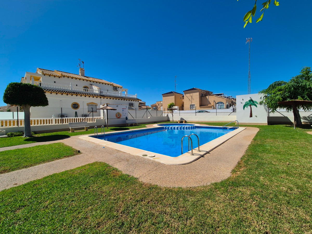 For sale - 3 Bedroom 2 Bathroom House - Townhouse in Orihuela - La Florida  - Alicante