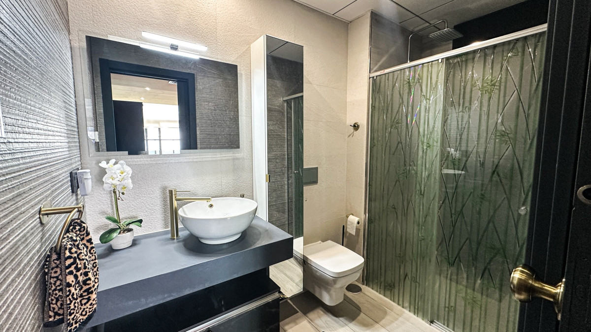For sale - 3 Bedroom 3 Bathroom House - Detached Villa in Orihuela - Lomas de Cabo Roig  - Alicante