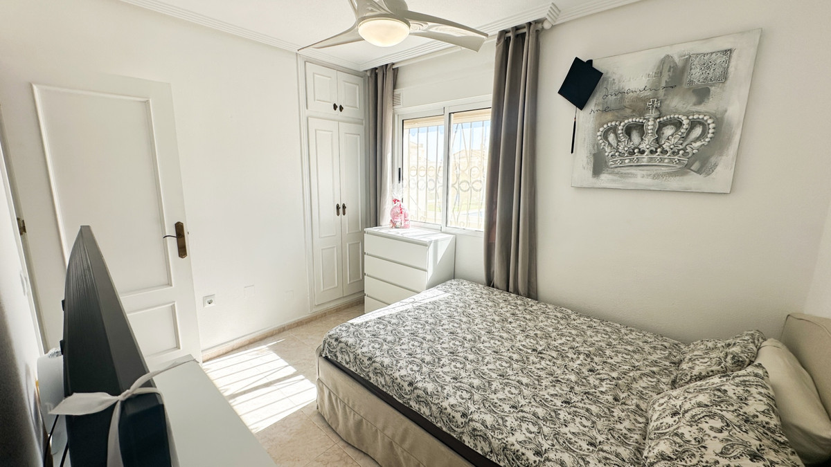 For sale - 4 Bedroom 2 Bathroom House - Townhouse in Orihuela - Los Altos  - Alicante