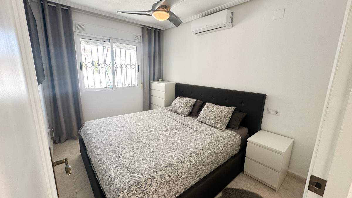 For sale - 4 Bedroom 2 Bathroom House - Townhouse in Orihuela - Los Altos  - Alicante