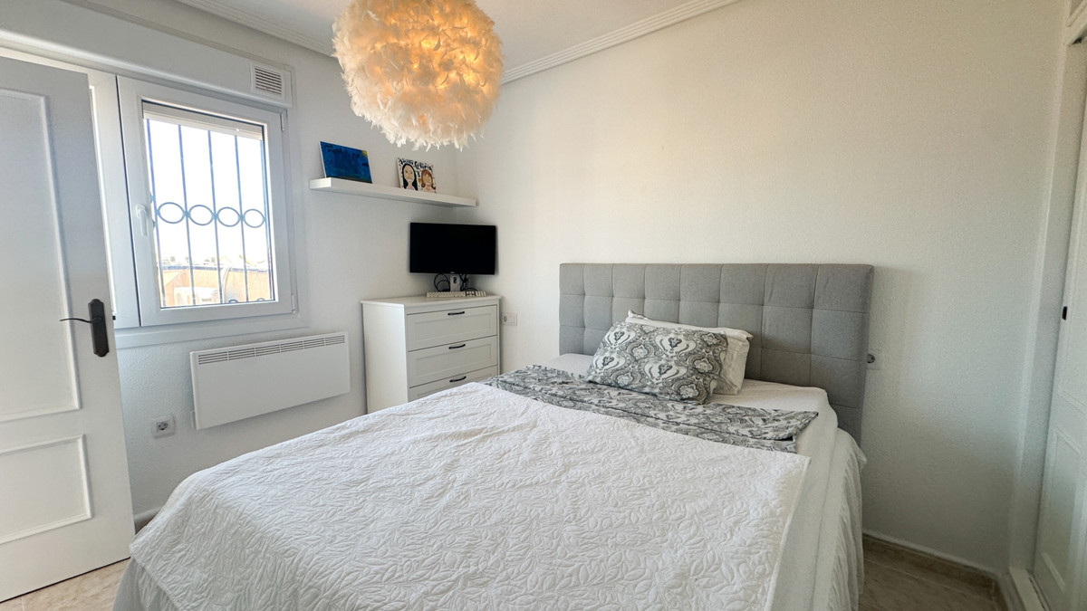 For sale - 4 Bedroom 2 Bathroom House - Townhouse in Orihuela - Los Altos  - Alicante