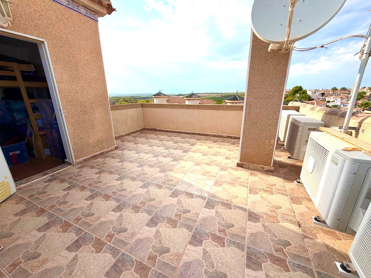 For sale - 3 Bedroom 2 Bathroom House - Detached Villa in Orihuela - Orihuela Costa  - Alicante